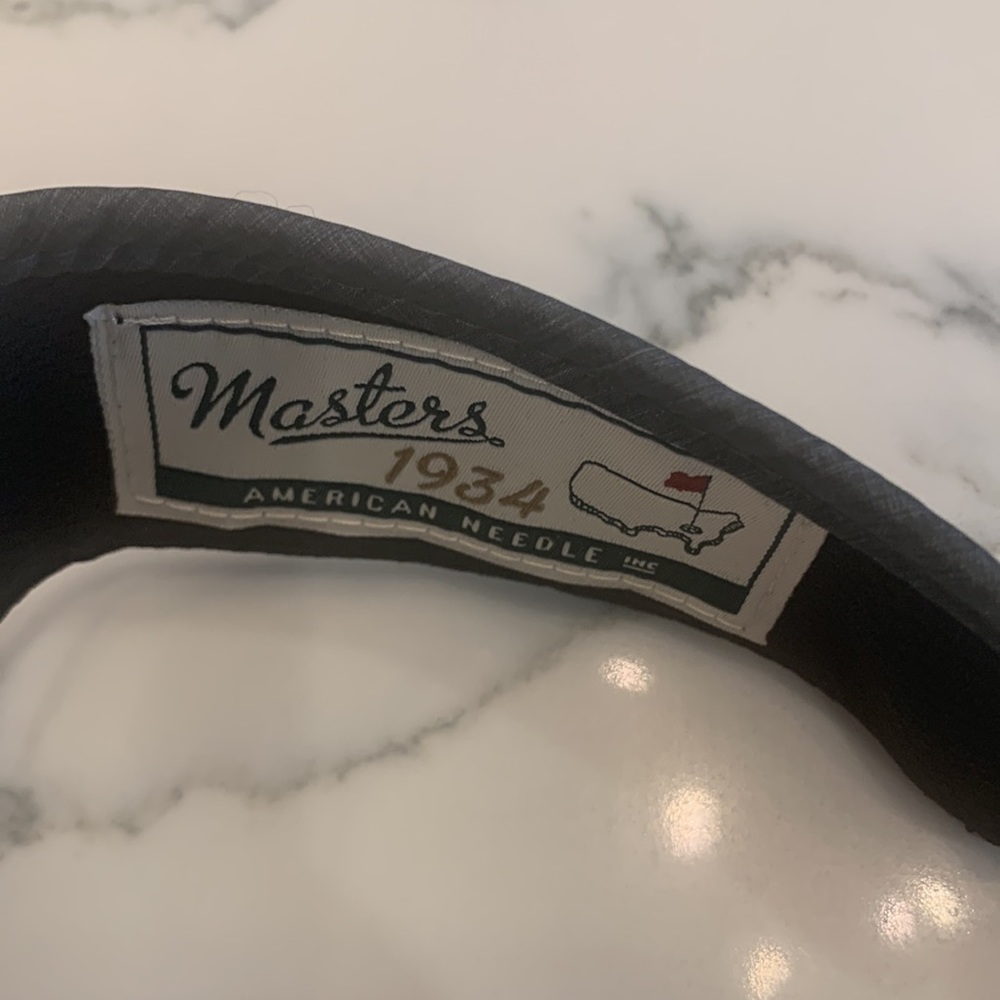 Masters visor- grey with copper/gold masters logo- NWT - Picture 5 of 5
